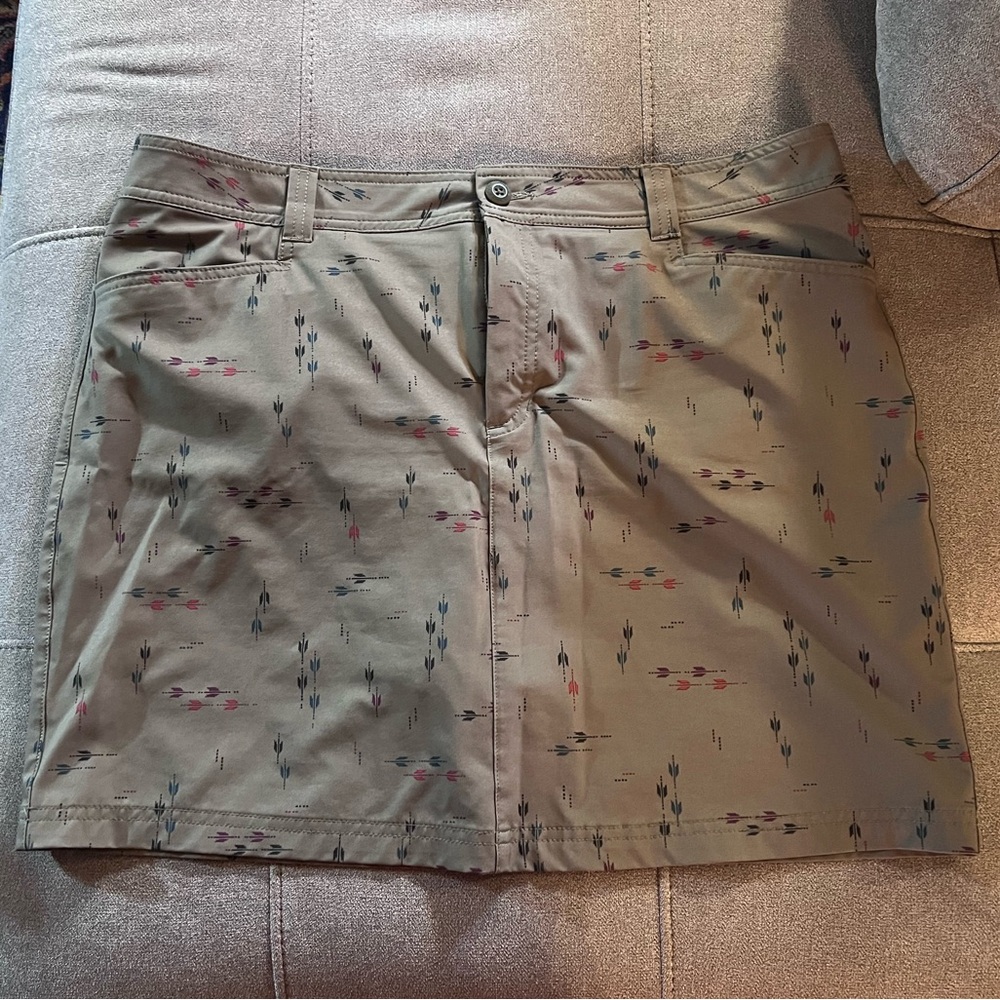 Eddie Bauer Patterned Skort